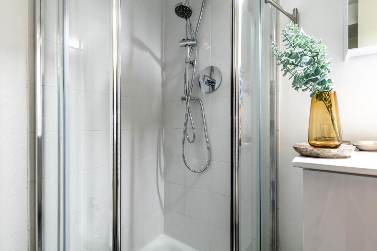 Апартаменты Joivy Modern Studio Near City Centre Милан Экстерьер фото